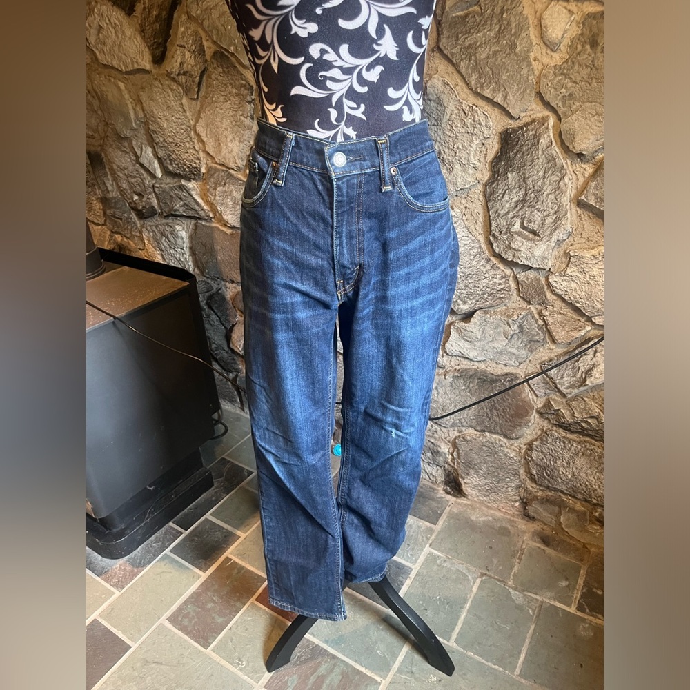 Levi’s Dark Wash Straight Leg Jeans 32x30
